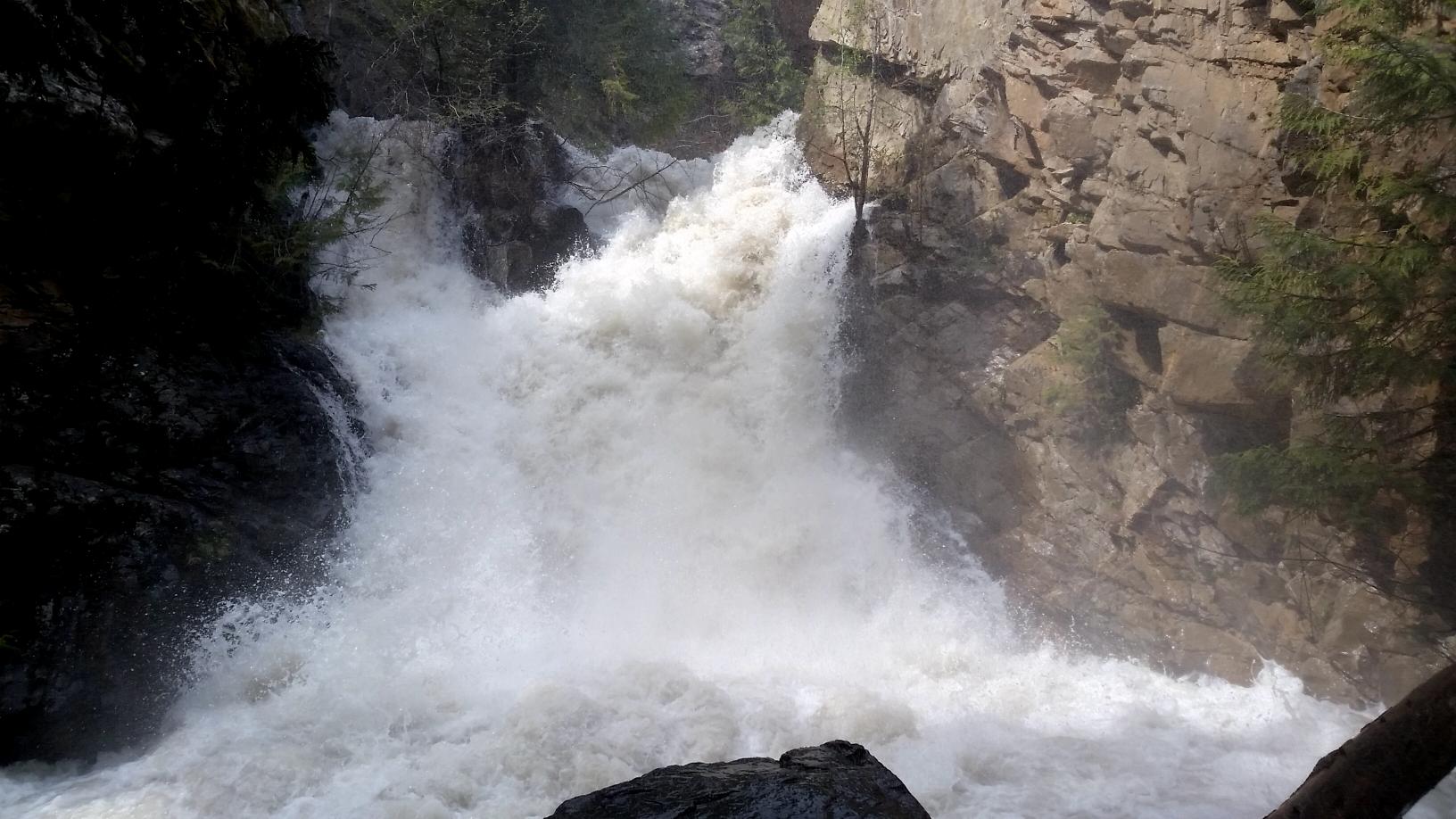 Upper tier of Falls Creek Falls