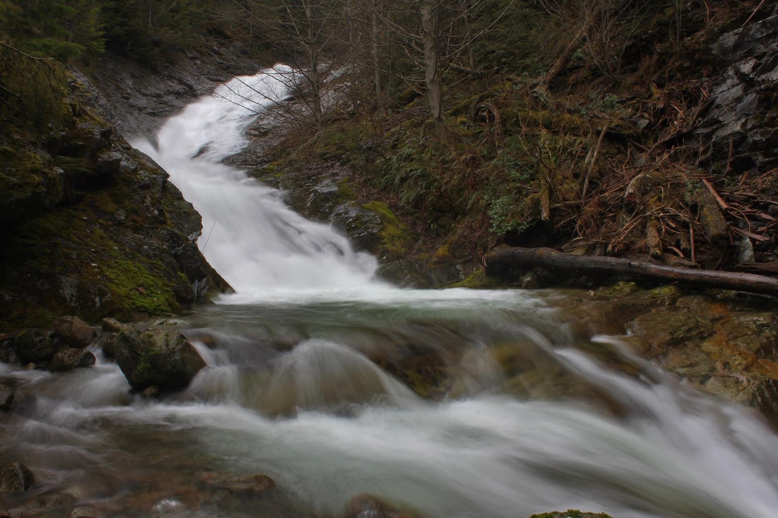 View of Hall Creek Falls from the base