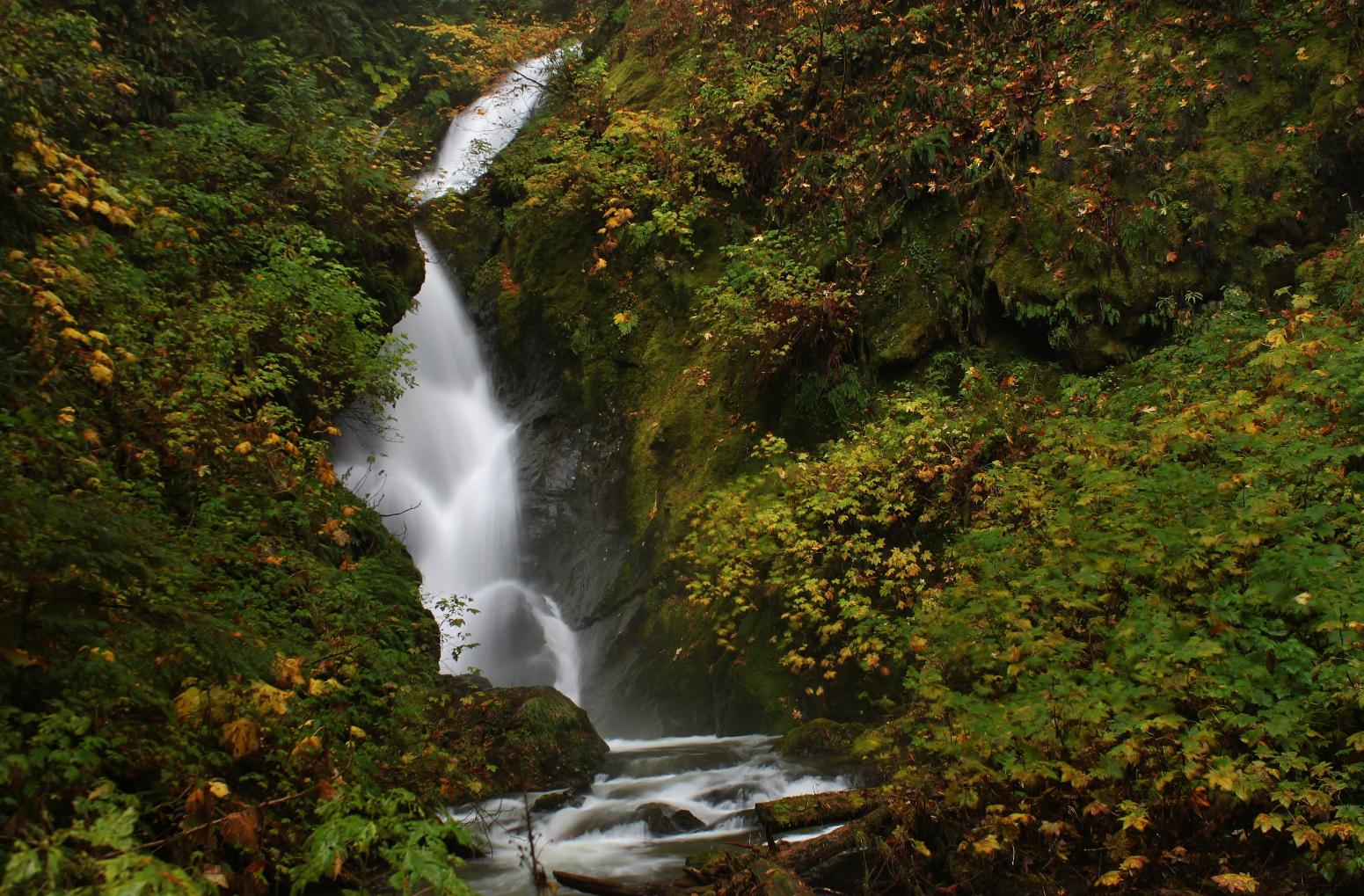 Middle Furland Falls in Autumn